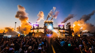 epic sunset music festival vibe l