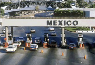 米国 メキシコ国境検問を迅速化する Sentri サンディエゴゆうゆう